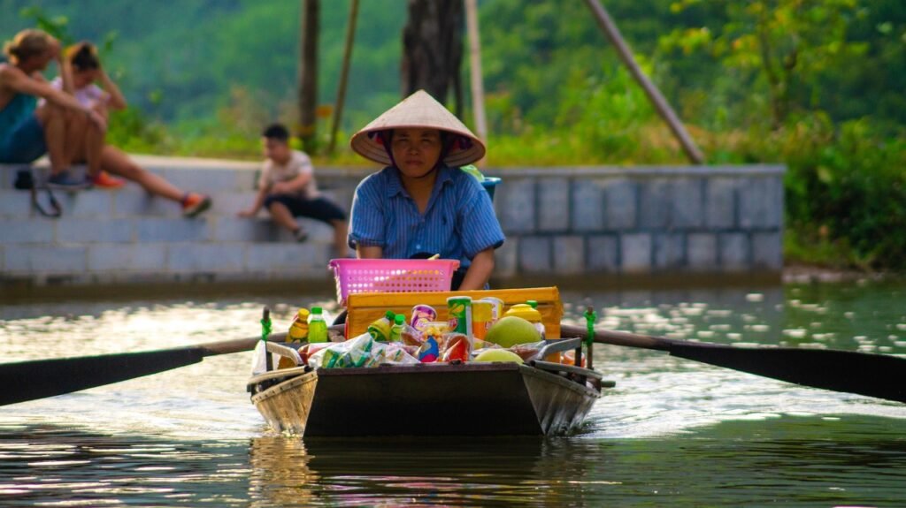 ninh bình, vietnam, boat, travel, nature, boating, water, pleasure